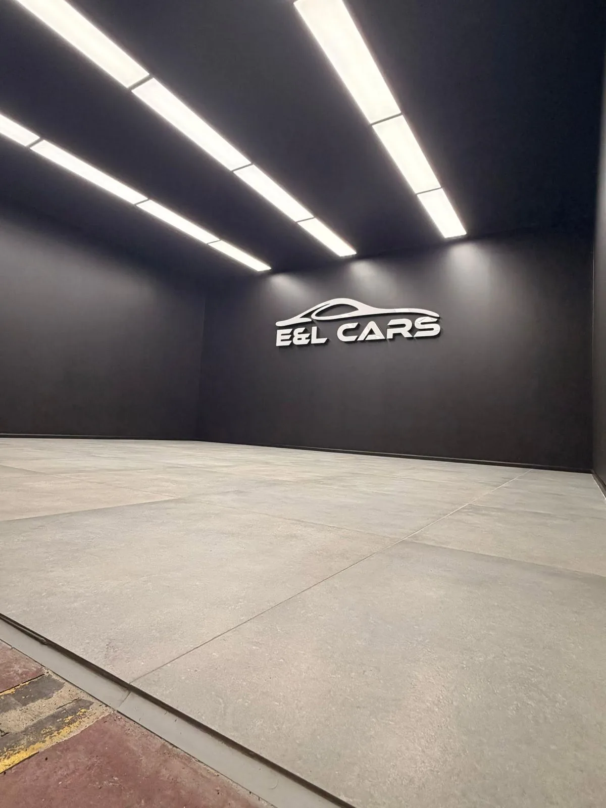 Salon rénové entièrement à Liège